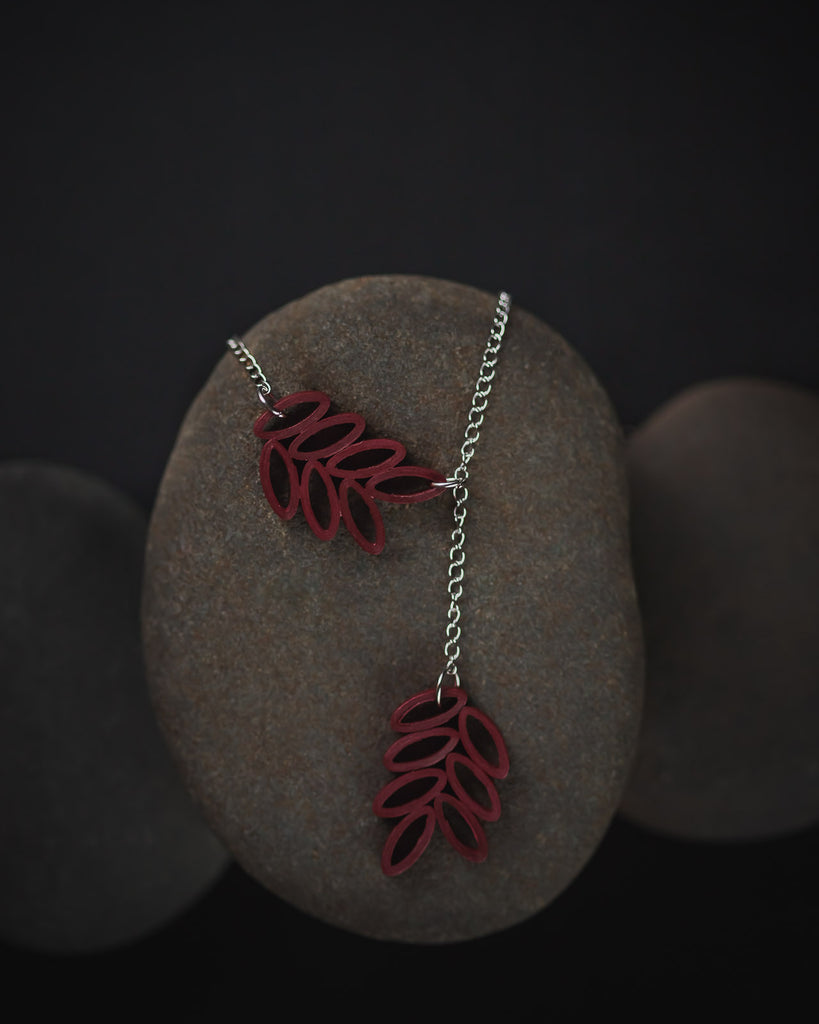 Patra-Maroon Leaf Necklace