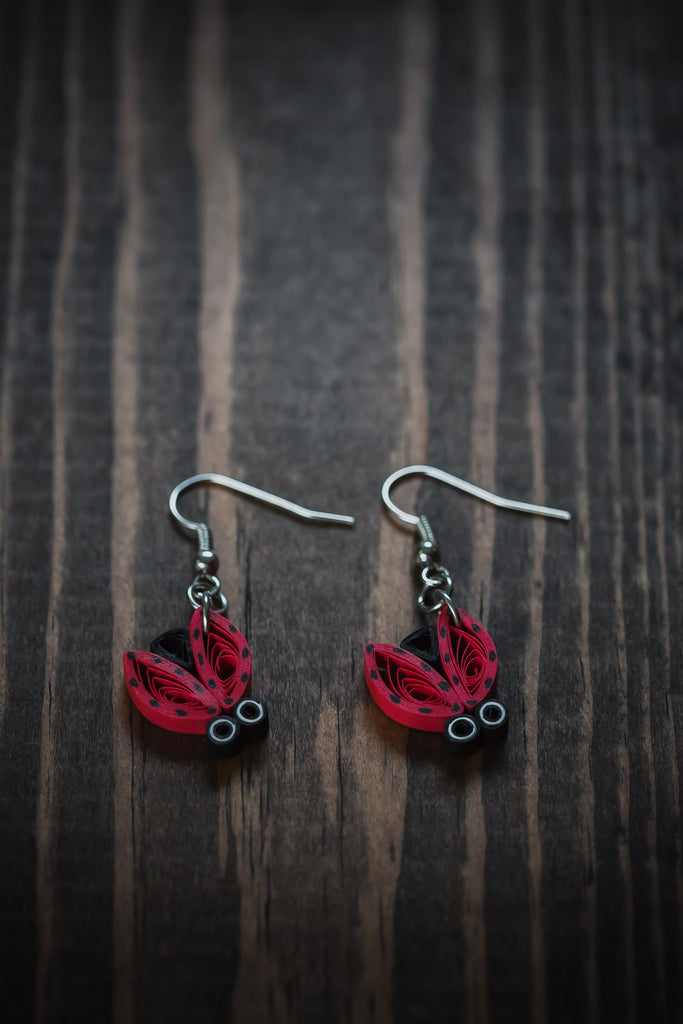Agnika Lady Bug Earrings, Handmade paper quilling light weight earrings made in California, USA. Sustainable fashion and eco-friendly earrings. 