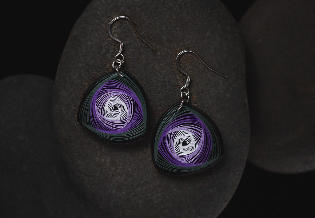 Karnika Whorl Purple Geometric Paper Quilling Earrings, handmade paper quilling light weight earrings made in California, USA. Sustainable fashion and eco-friendly earrings.